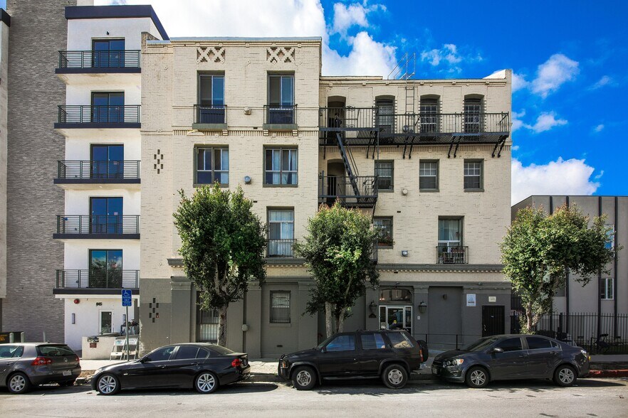 839 S St. Andrews Pl, Los Angeles, CA à vendre - Photo du bâtiment - Image 2 de 6