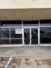 724-730 E Villa Maria Rd, Bryan, TX for lease Building Photo- Image 1 of 4