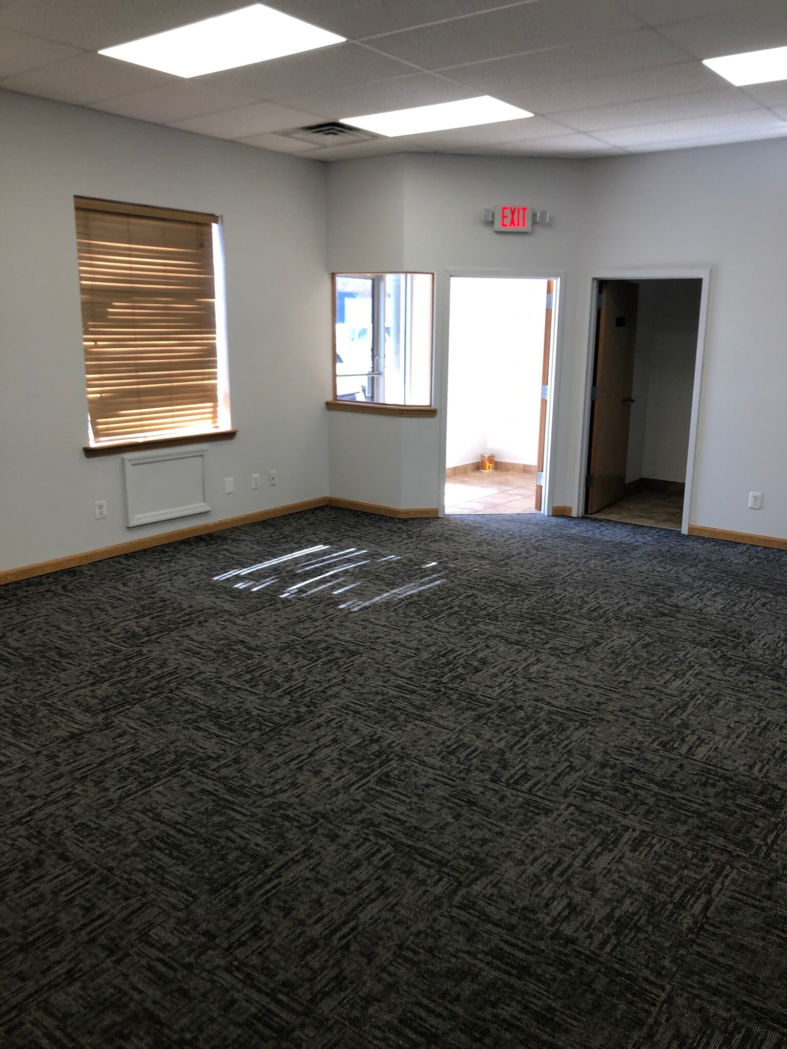 95 Hoffman Ln, Islandia, NY for lease Interior Photo- Image 1 of 12