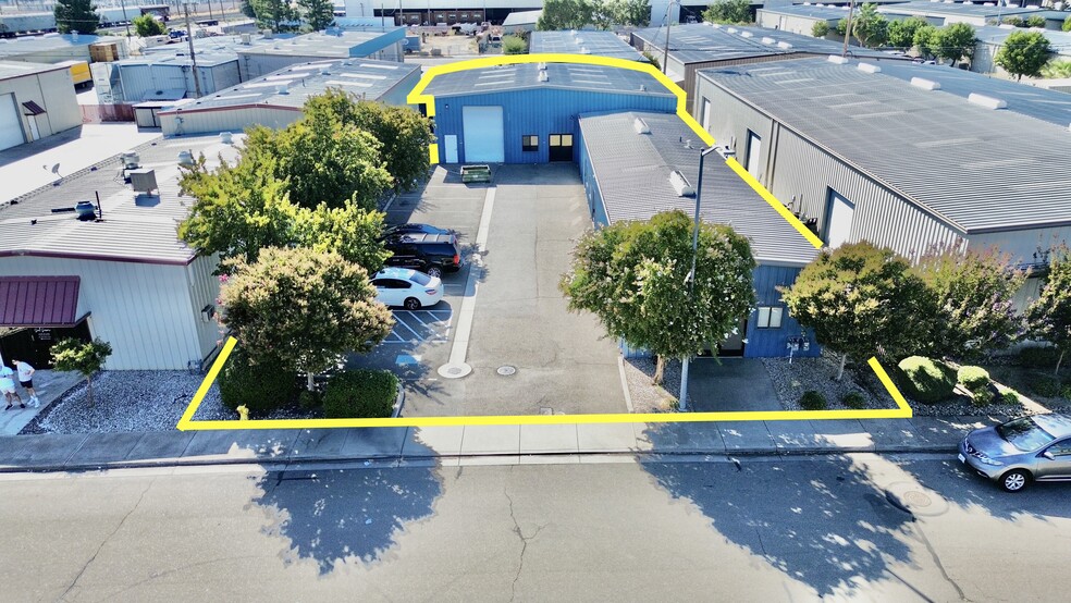 255 S Guild Ave, Lodi, CA for lease - Building Photo - Image 1 of 5