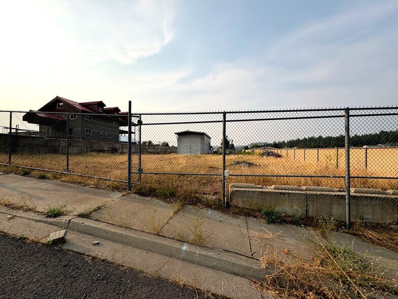 5715 N Havana St, Spokane, WA for sale - Building Photo - Image 2 of 4