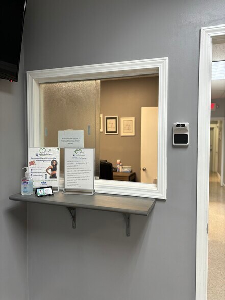 5385 Five Forks Trickum Rd, Stone Mountain, GA à louer - Photo intérieure - Image 3 de 5