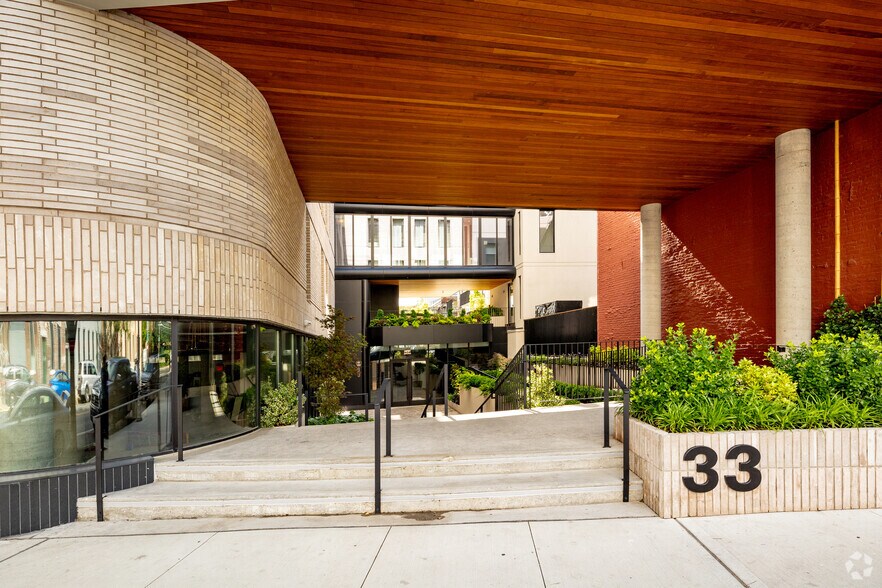 33 Franklin St, Brooklyn, NY à louer - Photo du bâtiment - Image 3 de 12
