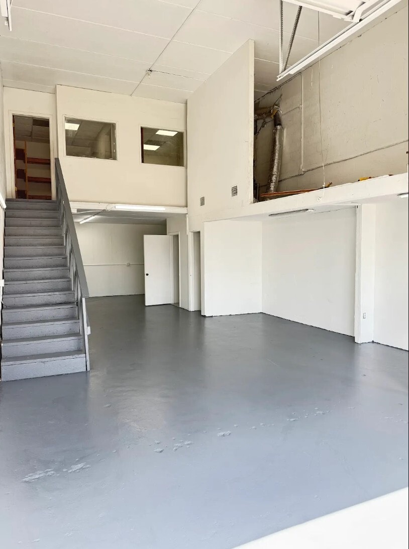 750 NW 107th St, Miami, FL for lease Interior Photo- Image 1 of 14