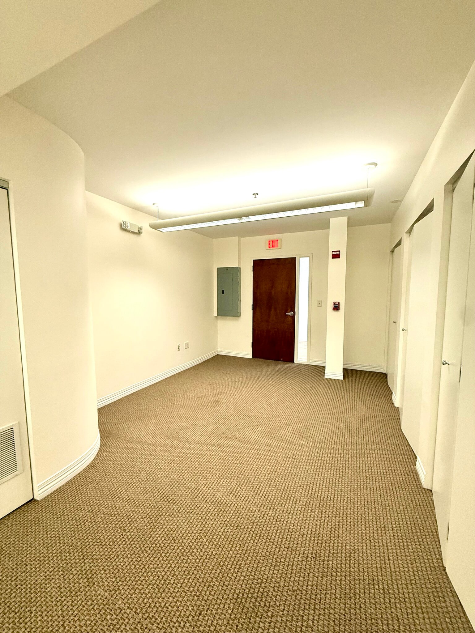 201-213 N Laura St, Jacksonville, FL for lease Interior Photo- Image 1 of 5