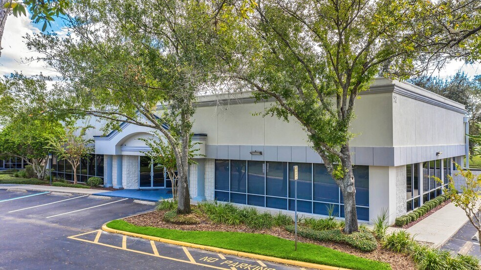 581 Technology Park, Lake Mary, FL à louer - Photo du bâtiment - Image 3 de 14