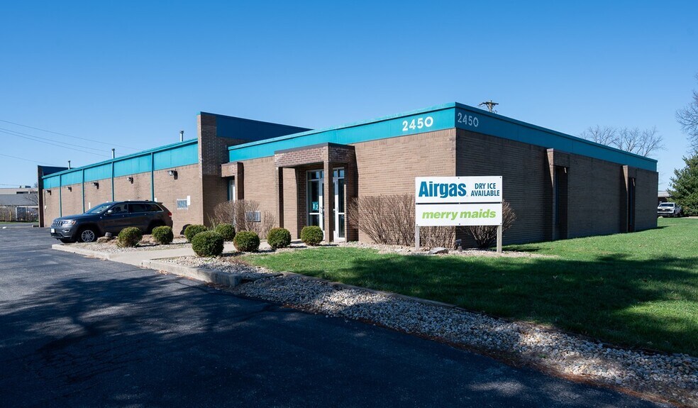 2450 Production Dr, Indianapolis, IN à vendre - Photo du bâtiment - Image 3 de 4
