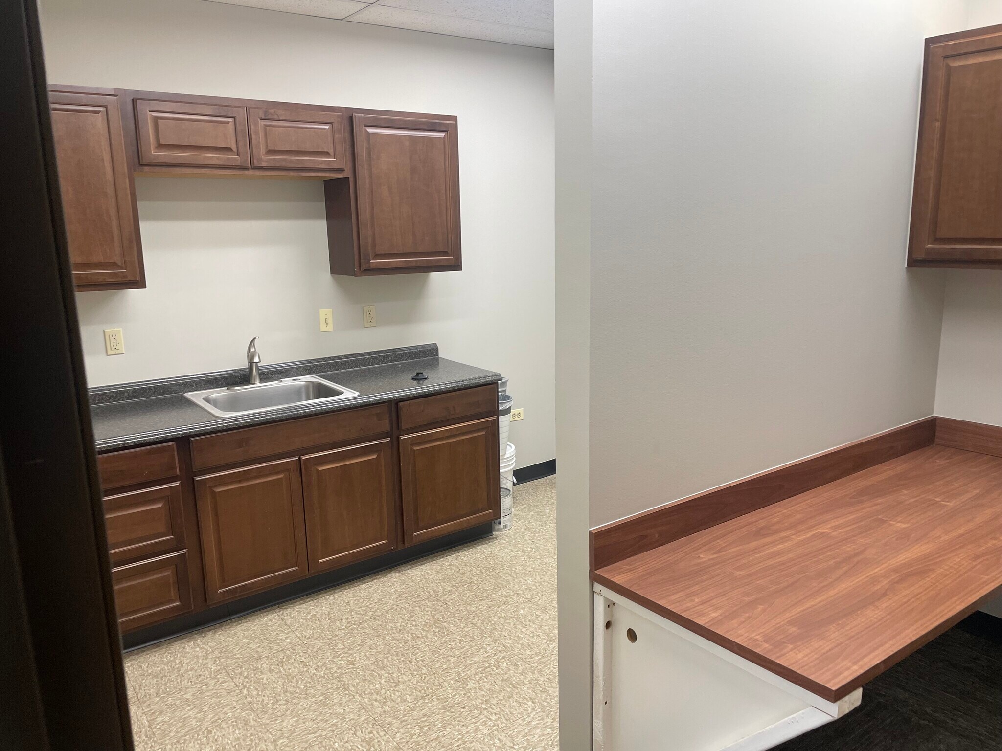 4251 Kipling St, Wheat Ridge, CO for lease Interior Photo- Image 1 of 5