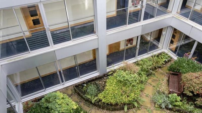 77 Nelson Mandela Pl, Glasgow à louer - Photo du bâtiment - Image 3 de 3