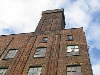 Plus de détails pour Pollard St E, Manchester - Industriel à louer
