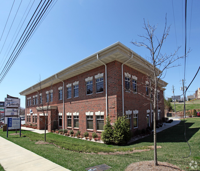 1985 Hendersonville Rd, Asheville, NC for sale - Primary Photo - Image 1 of 1