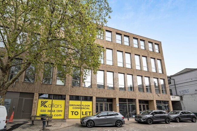 Plus de détails pour 11-27 Hythe St, Dartford - Commerce de détail à louer