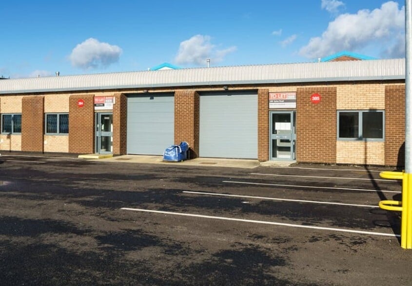 382-388 Sykes Rd, Slough for lease - Building Photo - Image 2 of 23