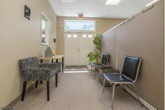 23 Pawnee Ave, Rockaway, NJ for lease Interior Photo- Image 2 of 11