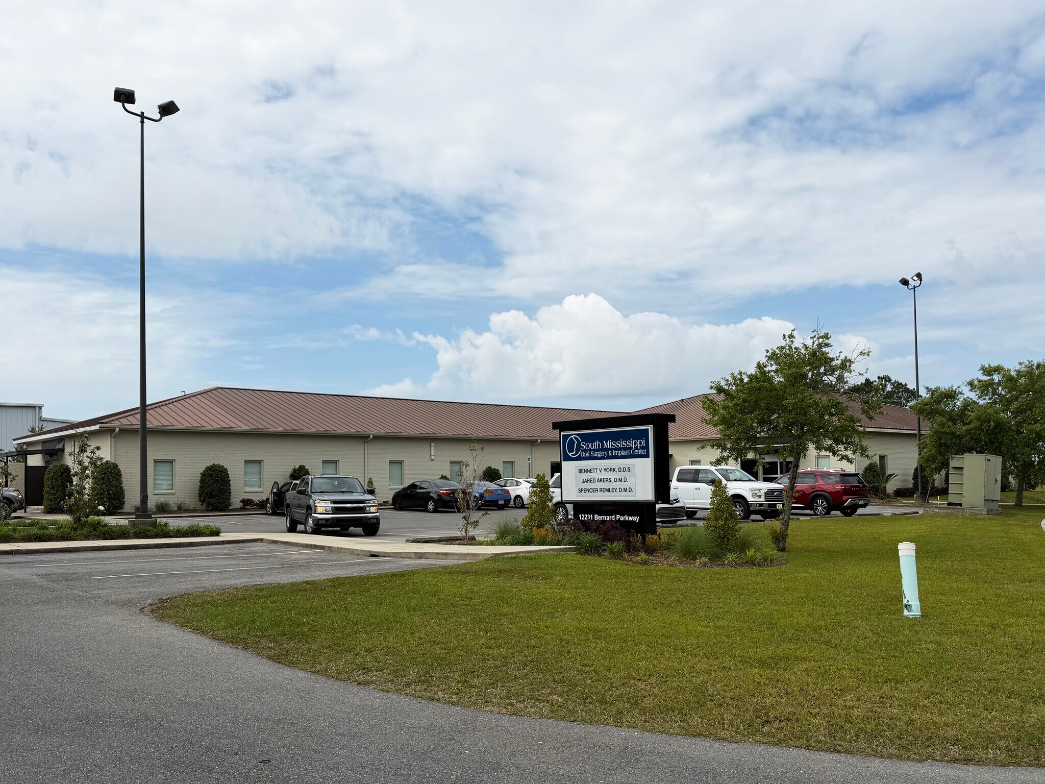 12231 Bernard Pky, Gulfport, MS à vendre Photo principale- Image 1 de 6