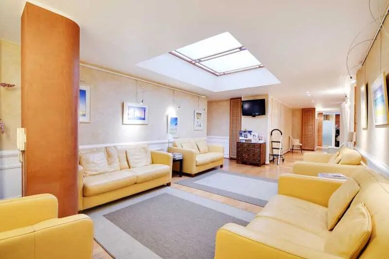 17 Rue Pétrarque, Paris à vendre - Hall d’entrée - Image 2 de 13