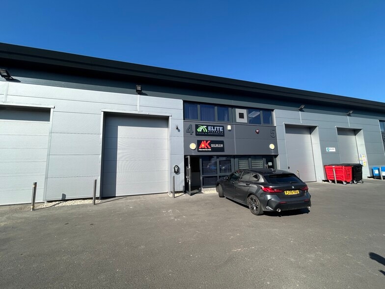 Barrowfields Rd, Thurnscoe for sale - Building Photo - Image 1 of 8