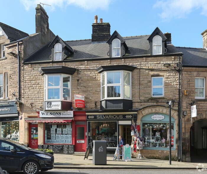 14 Crown Sq, Matlock à vendre - Photo principale - Image 2 de 2