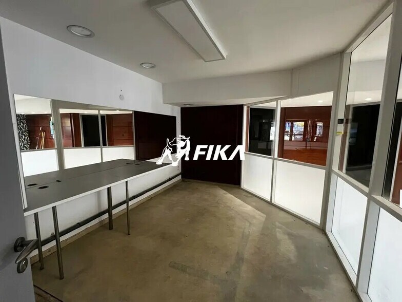 Office in Balma for lease - Interior Photo - Image 3 of 6