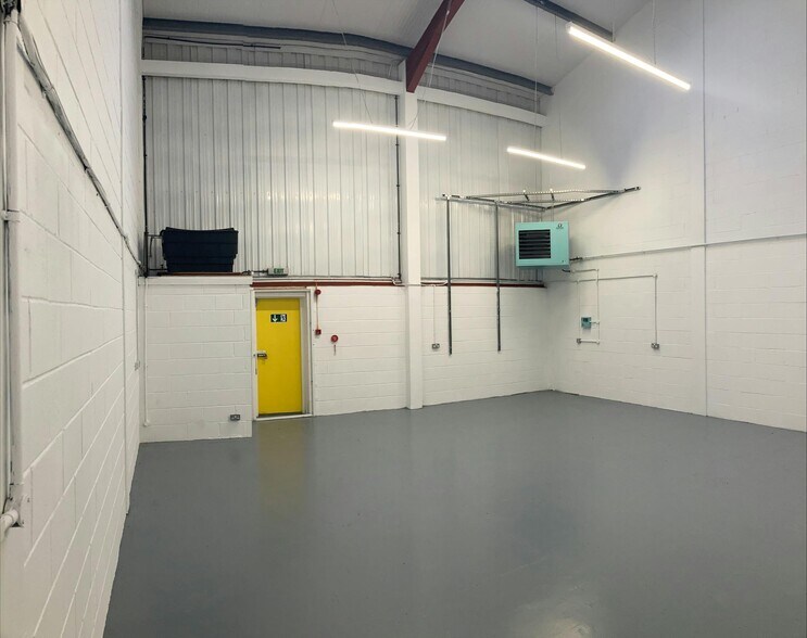 Enterprise Way, Cheltenham à louer - Photo intérieure - Image 3 de 3