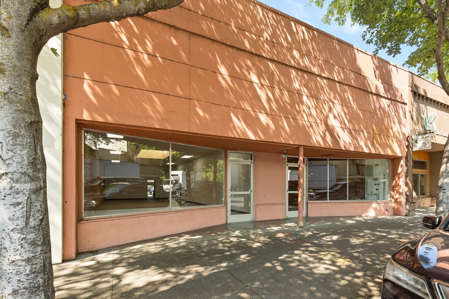 122 Broadway St, Chico, CA for lease - Primary Photo - Image 1 of 9