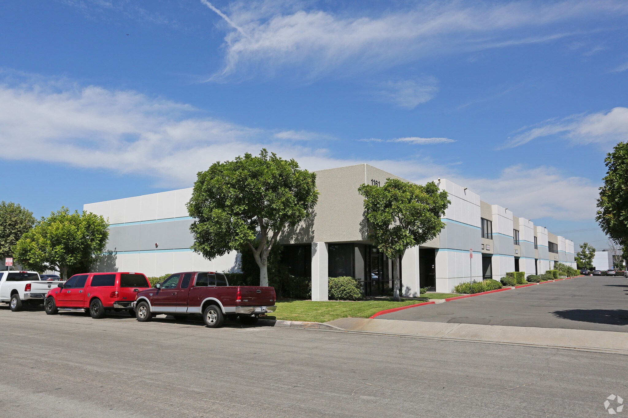 1161-1191 N Red Gum St, Anaheim, CA à louer Photo principale- Image 1 de 7
