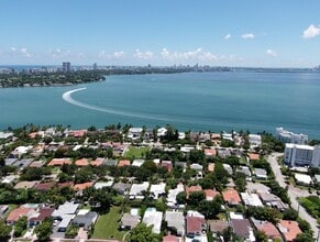 1794 Normandy Dr, Miami Beach, FL - Aérien Vue de la carte - Image1