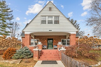 More details for 506 W Main St, Burnsville, NC - Retail for Sale