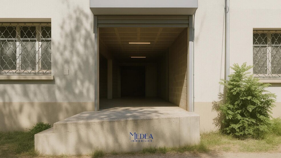 Flex in Ceyreste for sale - Building Photo - Image 3 of 6