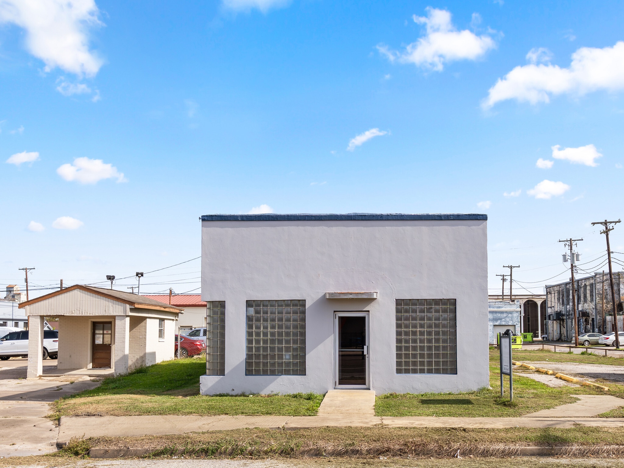 2015 Avenue F, Bay City, TX for lease Primary Photo- Image 1 of 29