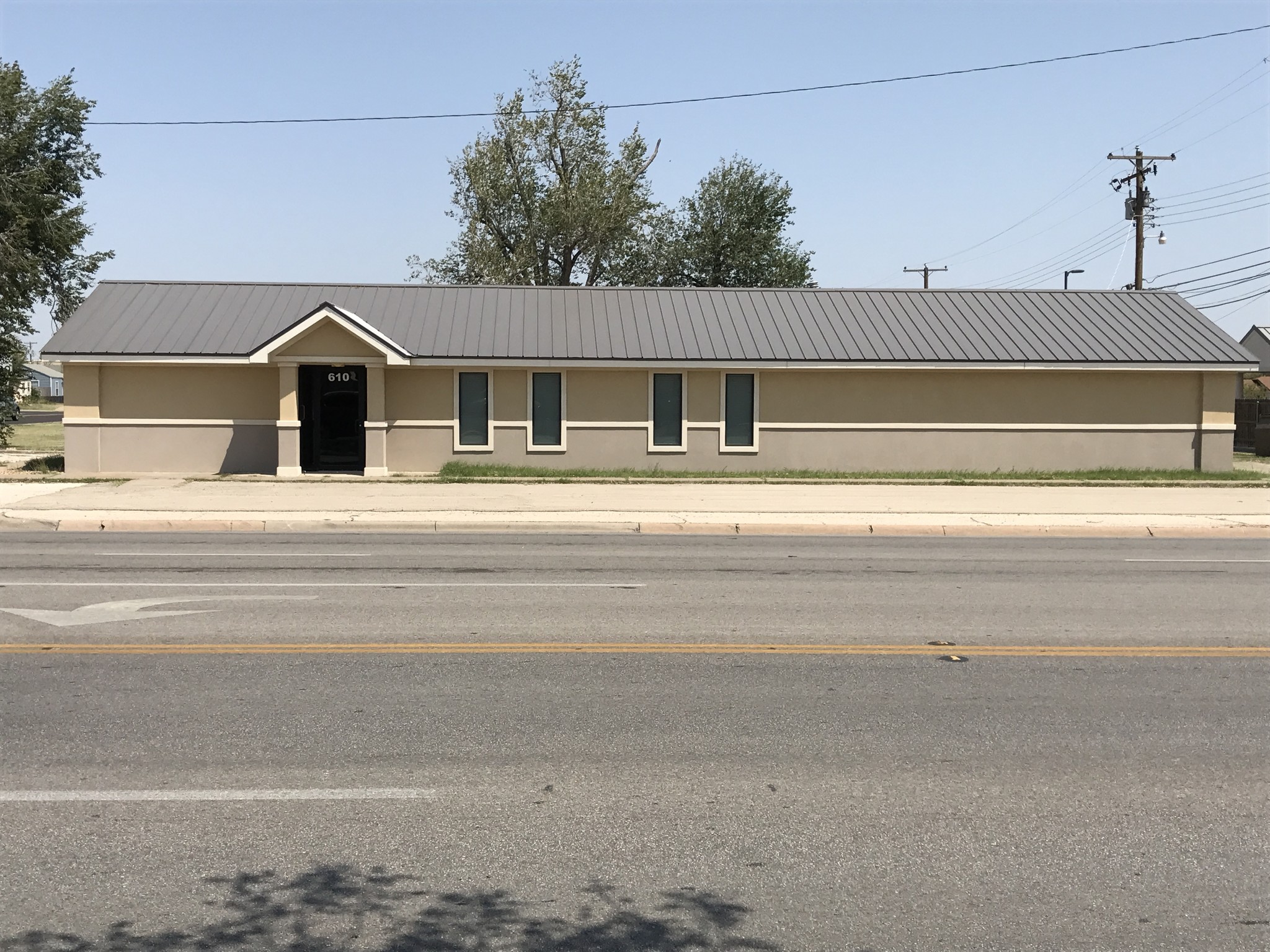 610 W 8th St, Odessa, TX for lease Primary Photo- Image 1 of 12