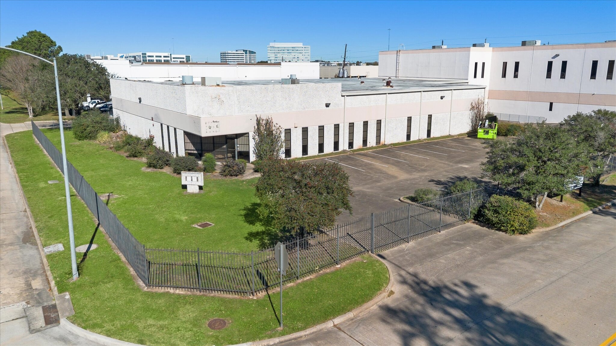 10770 Moss Ridge Rd, Houston, TX for lease Building Photo- Image 1 of 14