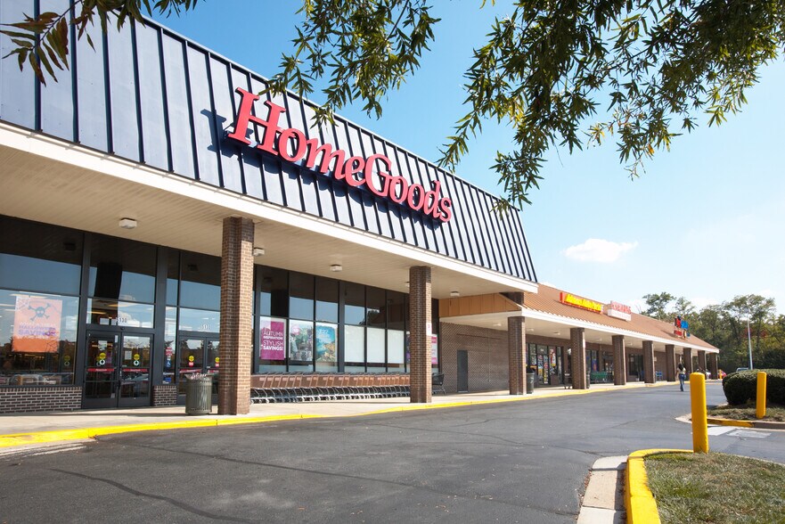 5100-5268 Nicholson Ln, Rockville, MD à louer - Photo du bâtiment - Image 3 de 5