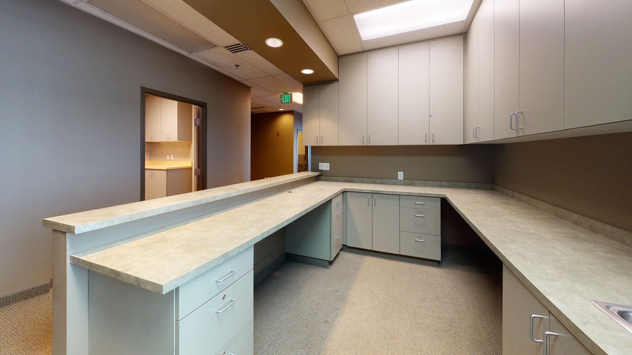 1551 S Renaissance Towne Dr, Bountiful, UT for lease Interior Photo- Image 1 of 6