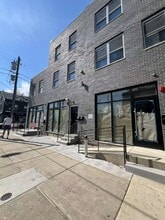 405 Girard St, Philadelphia, PA for lease Building Photo- Image 2 of 8