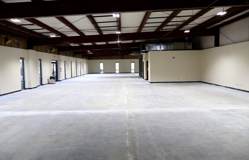 1150 Louise Rd, Winston-Salem, NC à louer - Photo du bâtiment - Image 3 de 7