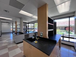 319 N Bernardo Ave, Mountain View, CA for lease Building Photo- Image 1 of 2