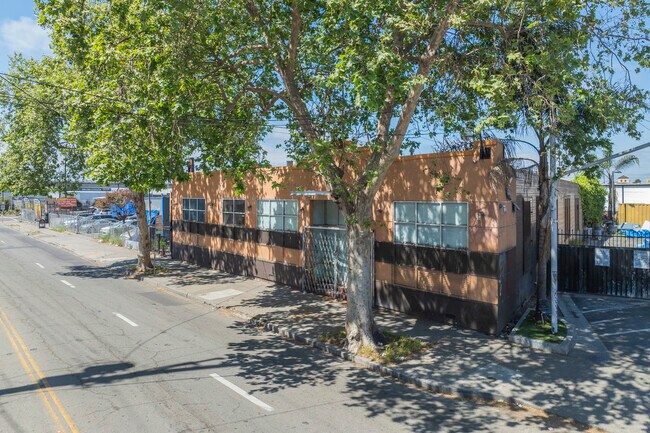 More details for 1241 High St, Oakland, CA - Flex for Lease