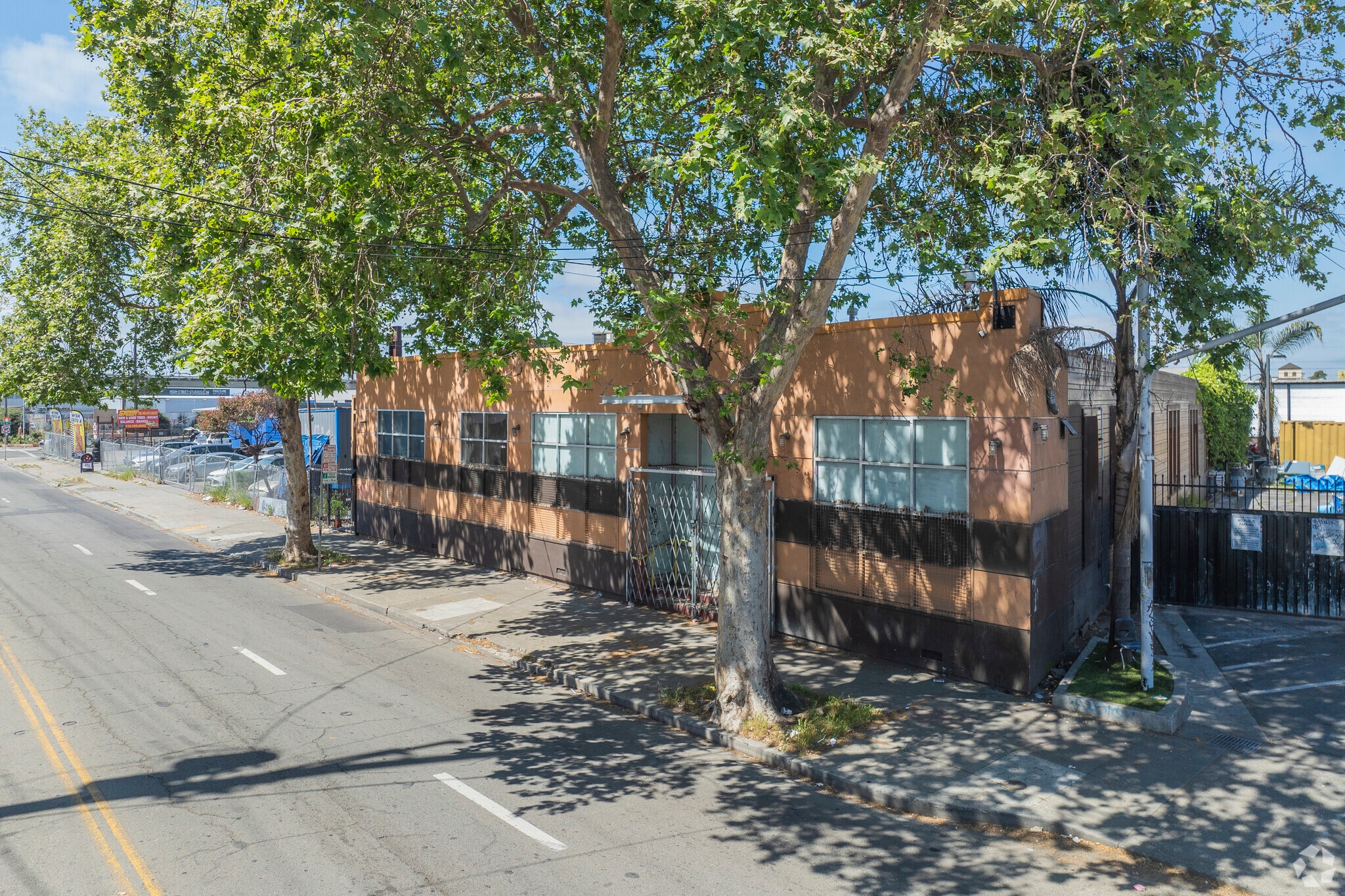 1241 High St, Oakland, CA for lease Primary Photo- Image 1 of 8