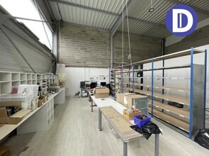 Flex in Norroy-le-Veneur for lease Interior Photo- Image 2 of 3