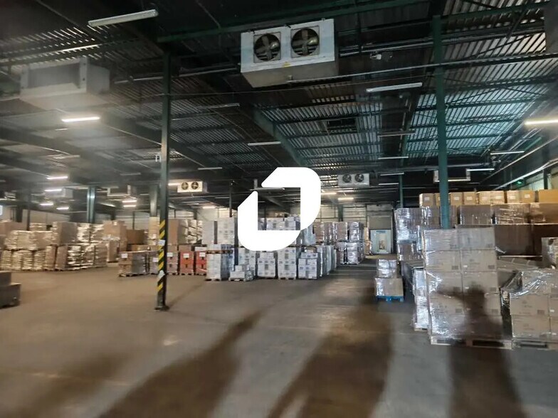 18 Rue Du Puits Dixme, Orly for lease - Building Photo - Image 3 of 7