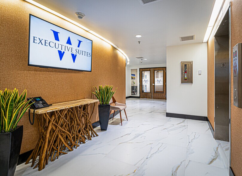 1601 Belvedere Rd, West Palm Beach, FL à louer - Photo intérieure - Image 1 de 21