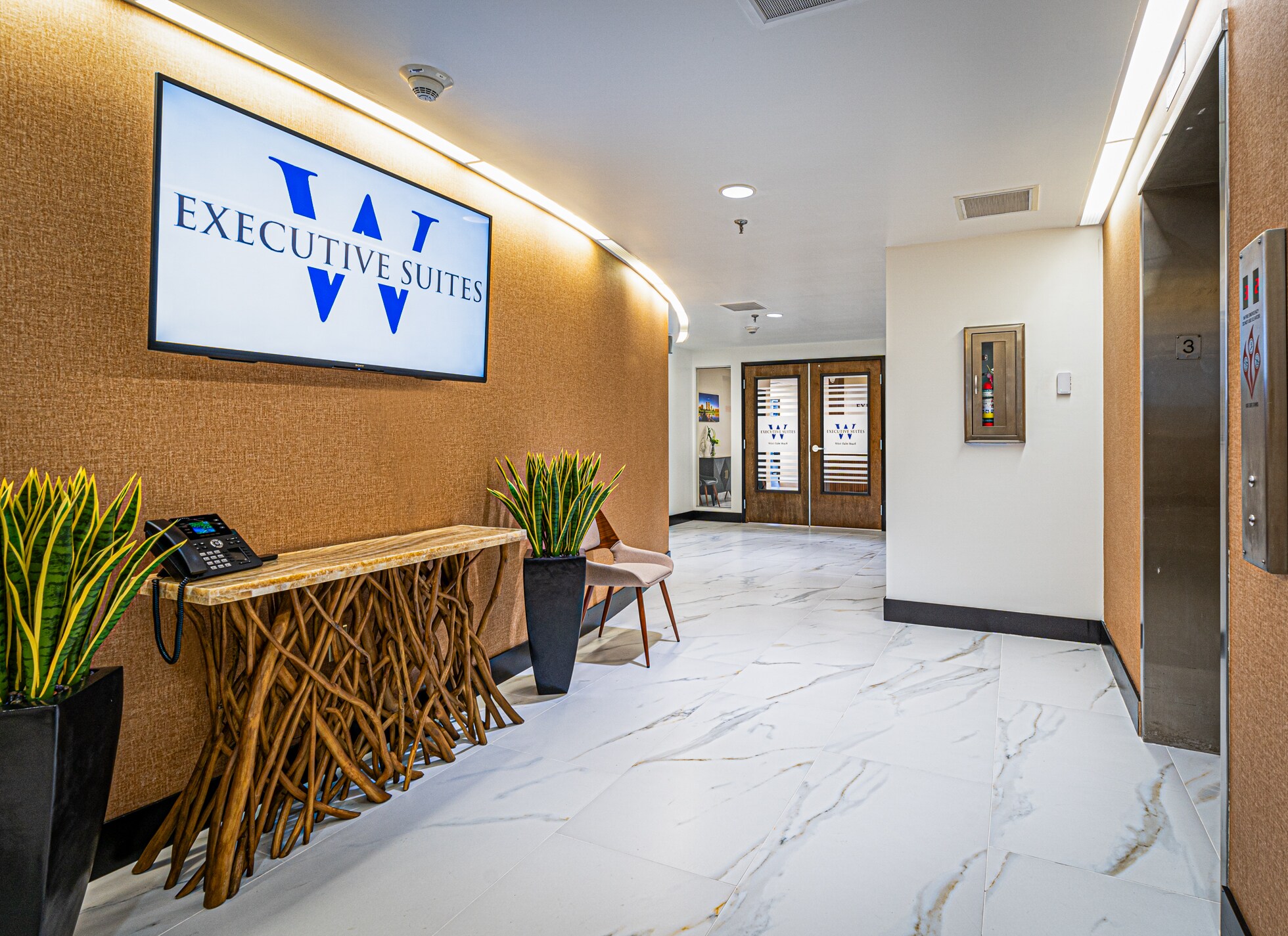 1601 Belvedere Rd, West Palm Beach, FL à louer Photo intérieure- Image 1 de 22