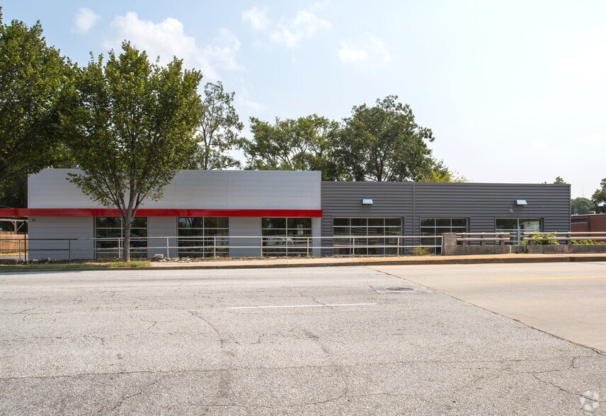 1491 Howell Mill Rd NW, Atlanta, GA à vendre - Photo du bâtiment - Image 3 de 14