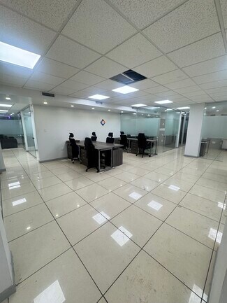 Plus de détails pour 3636 Prince St, Flushing, NY - Bureau à louer