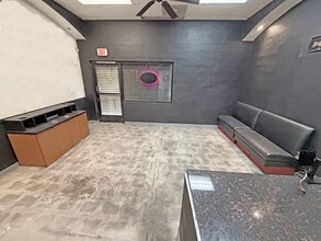 299 W Olive St, Colton, CA for lease Interior Photo- Image 2 of 16