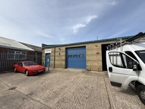 1-4 Enterprise Ct, Worthing for lease Building Photo- Image 2 of 5