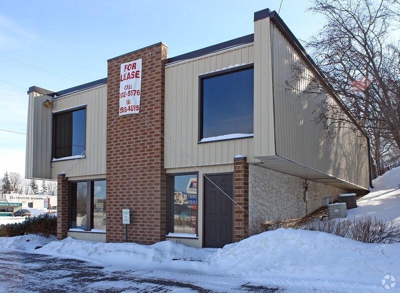 2109 S Broadway, Rochester, MN for sale - Primary Photo - Image 1 of 30