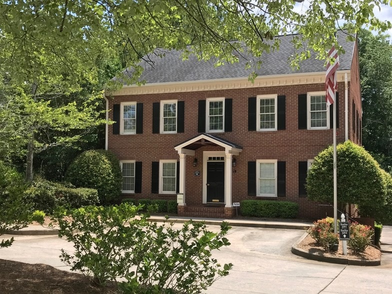 595 Colonial Park Dr, Roswell, GA for lease - Building Photo - Image 3 of 3