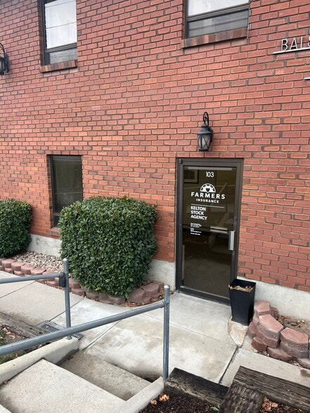 6070 S 1300 E, Salt Lake City, UT à louer - Photo du bâtiment - Image 2 de 9